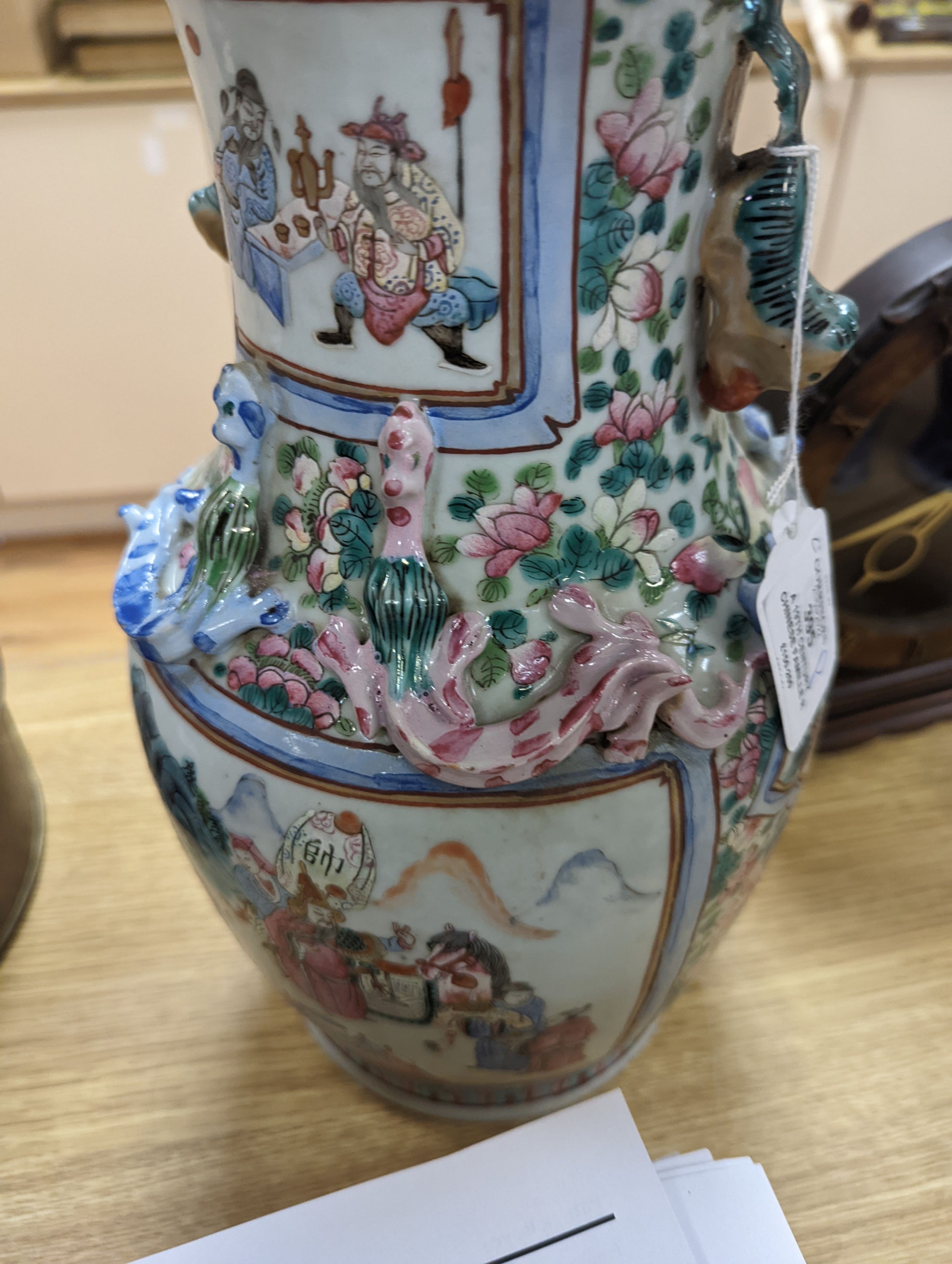 A 19th century Chinese famille rose vase 36cm